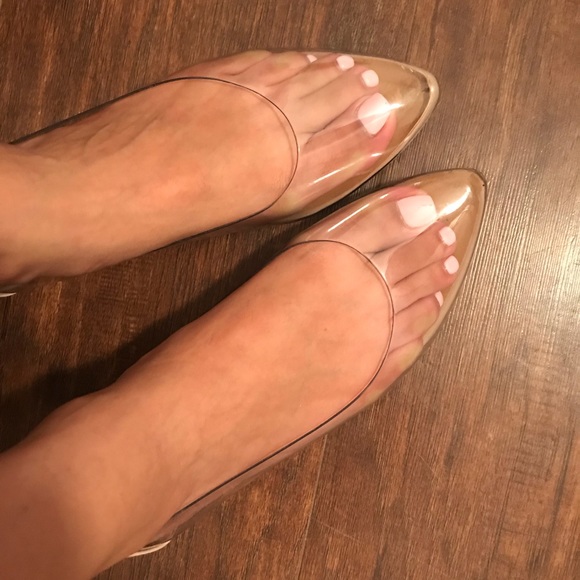 Flats - Picture 1 of 4